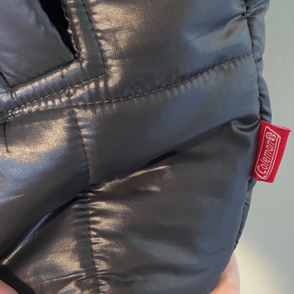 Coleman Grey Quilted Vest with Sporty Design M - Picture 3 of 4